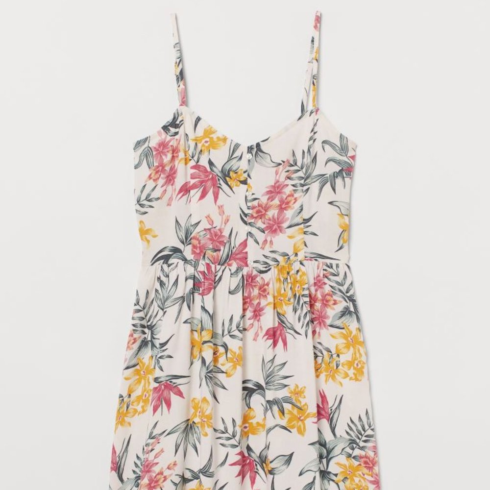 NWT Gently flared narrow strap dress H&M